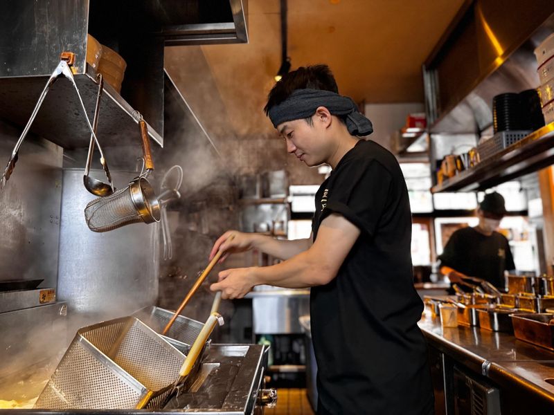 麺屋一路のアルバイト・バイト求人情報-03