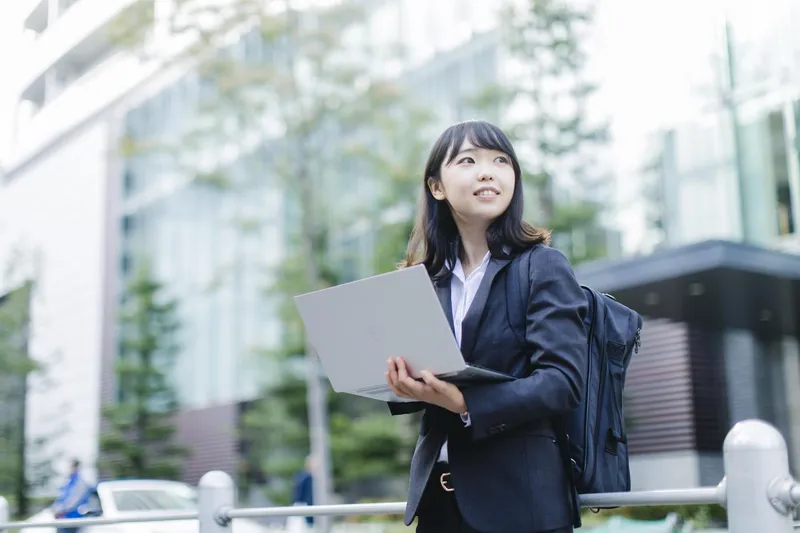 【コンサルティング営業】若手社員と話せる個別説明会(Web)