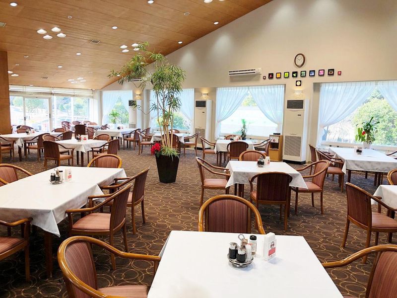 ダイヤリックス株式会社　瀬板の森北九州ゴルフコースのアルバイト・バイト求人情報-02