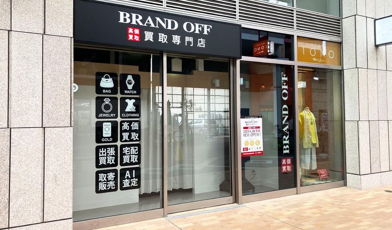 ブランドオフ 古町ルフル店のアルバイト・バイト求人情報-02