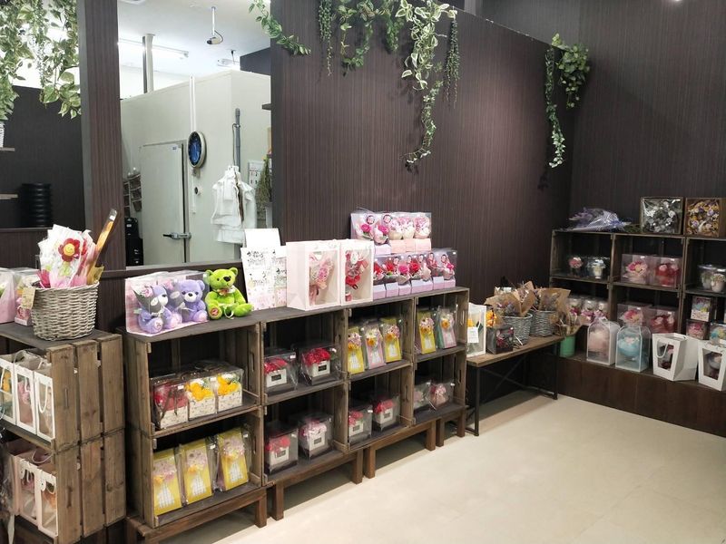 O’s flower隼人店の求人情報