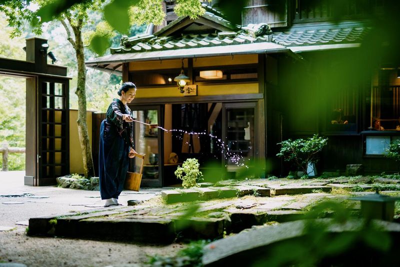 明治の森　箕面音羽山荘の求人情報