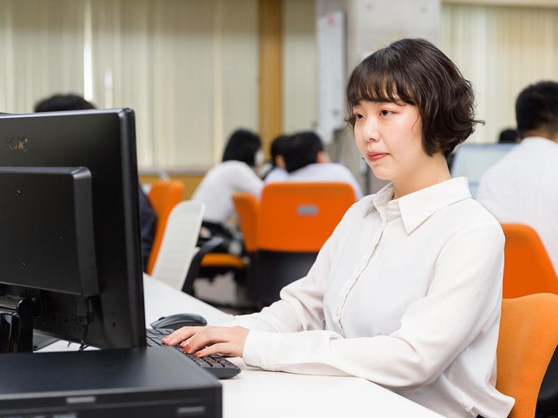 日本システム・エイト株式会社