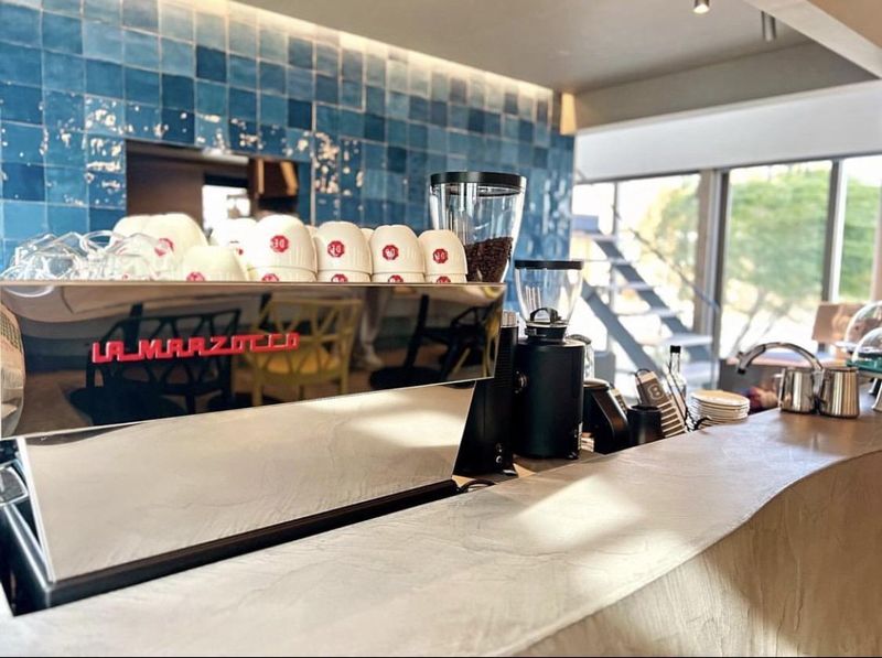 BUENO CAFEのアルバイト・バイト求人情報-04