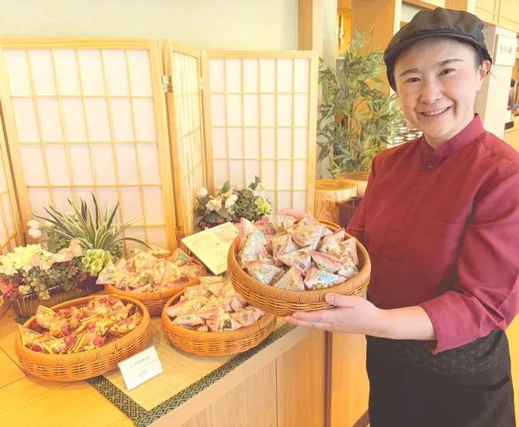 越前の湯 御宿 野乃福井 甘味処 羽二重茶寮 野乃福井店/株式会社共立オアシスのアルバイト・バイト求人情報-06