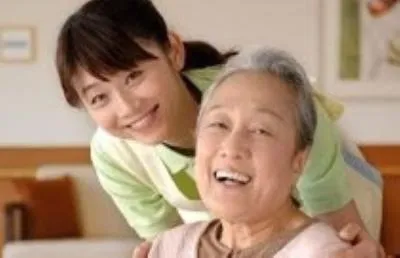 百笑つなしま(株式会社エターナルキャスト)