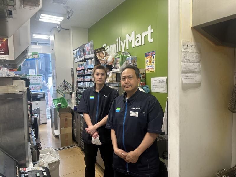 ファミリーマート　表参道南店のアルバイト・バイト求人情報-02