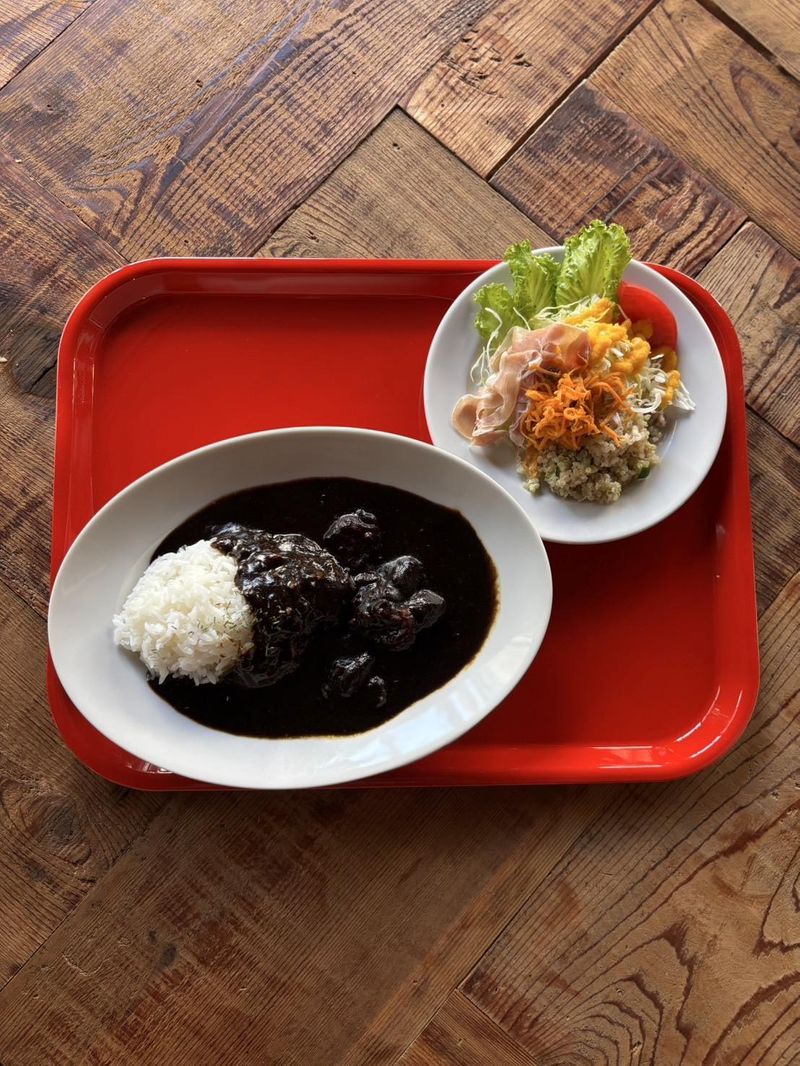 Cafe & Tapas Bar Beniya【株式会社和み】のアルバイト・バイト求人情報-04