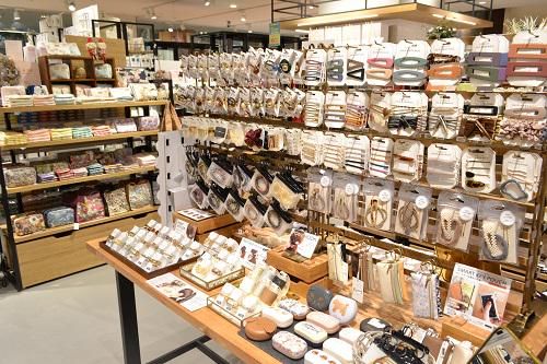 ラヴィド・クロワッサン豊田店のアルバイト・バイト求人情報-02