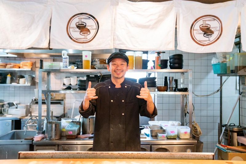 伝統自家製麺いけや食堂　箕谷店の求人4