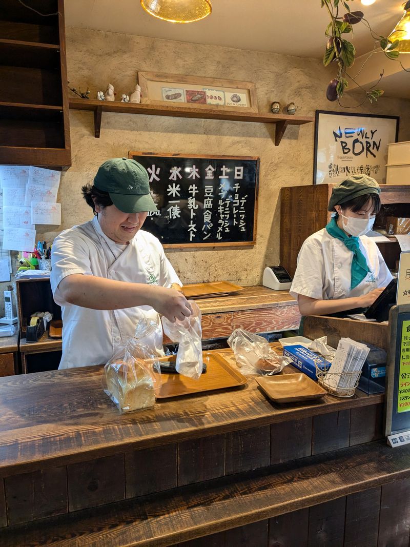 ニューリーボーン　近鉄八尾本店のアルバイト・バイト求人情報-03