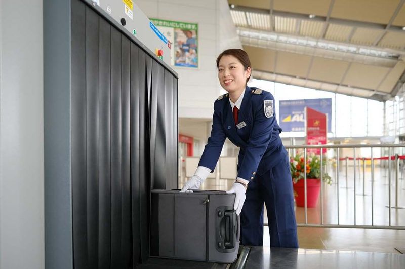 新潟空港営業所　※新潟空港内のアルバイト・バイト求人情報-02