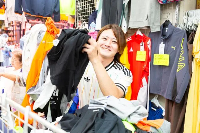 ロンドンスポーツ　アメ横店のアルバイト・バイト求人情報