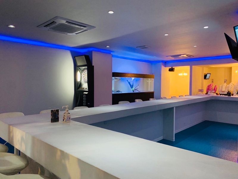 Girl's Bar CLOVERの求人情報