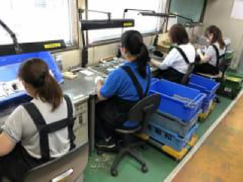キャリアサービス株式会社 【勤務地】デジカメ工場内