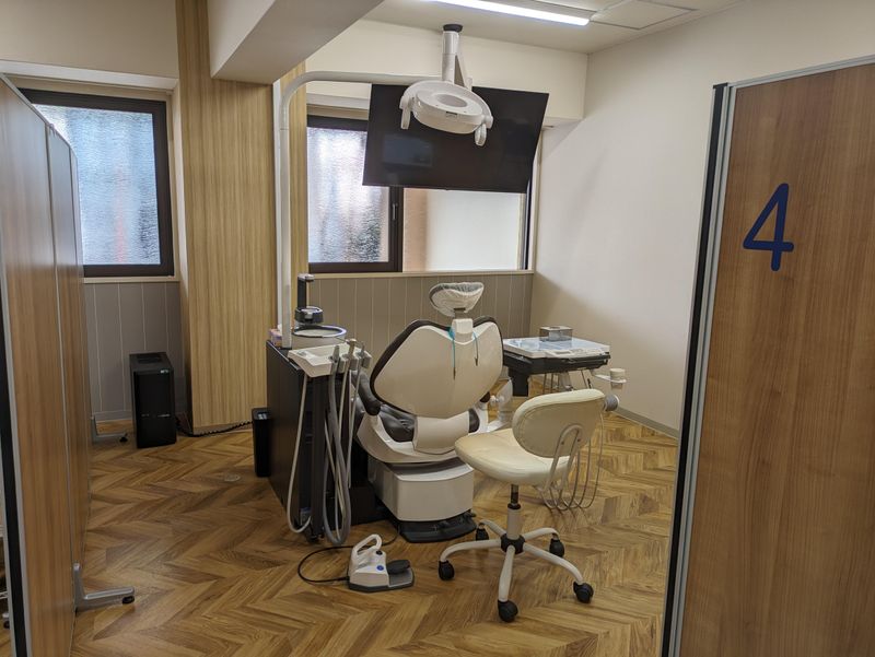 南区にじいろ歯科のアルバイト・バイト求人情報-05