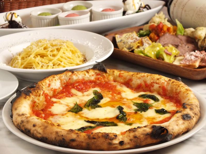 PIZZERIA CAPOLI(ピッツェリア カポリ)のアルバイト・バイト求人情報-02