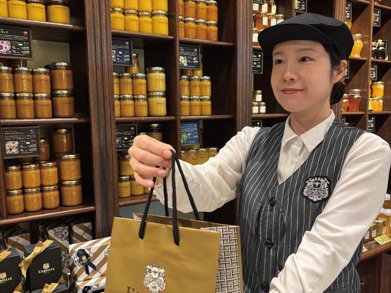 L’ABEILLE(ラベイユ)GINZA SIXのアルバイト・バイト求人情報-05