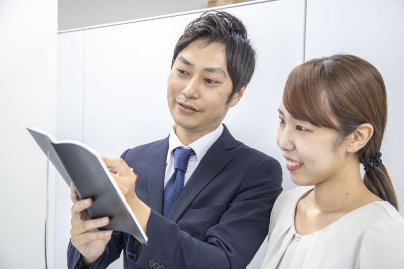 株式会社イーストアンドウエストの求人・転職情報