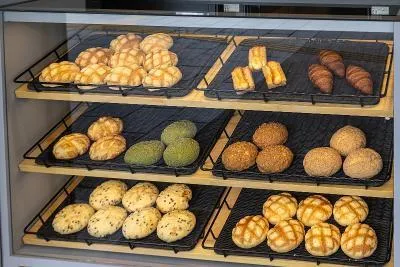 焼き立てメロンパン ここのつ　静岡店のアルバイト・バイト求人情報