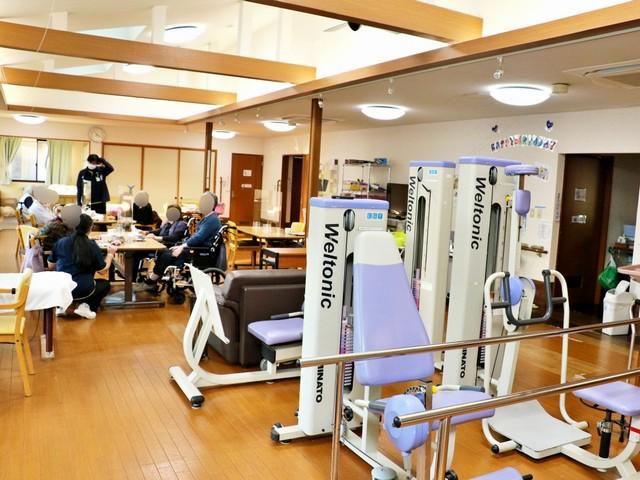 ケアセンターつどい武石さまのアルバイト・バイト求人情報-03