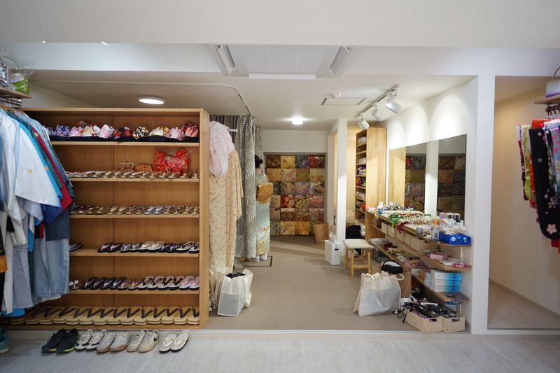 KIMONO RENTAL MOMO 清水店のアルバイト・バイト求人情報-02