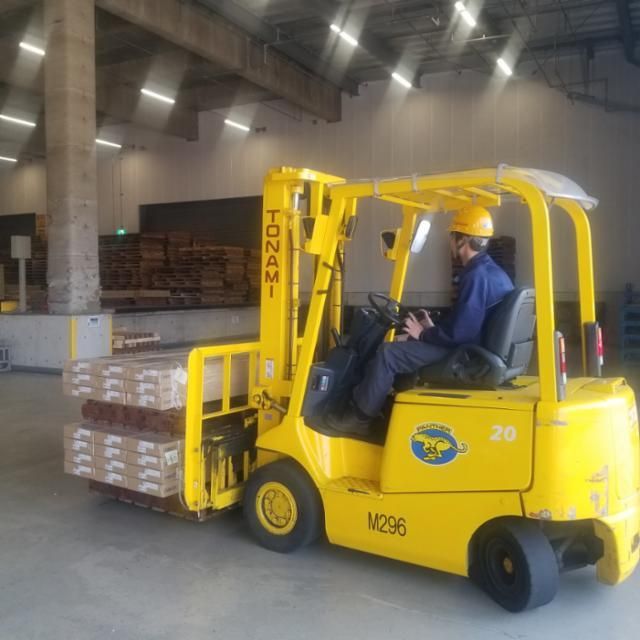 トナミ運輸株式会社 小牧流通センターのアルバイト・バイト求人情報-03