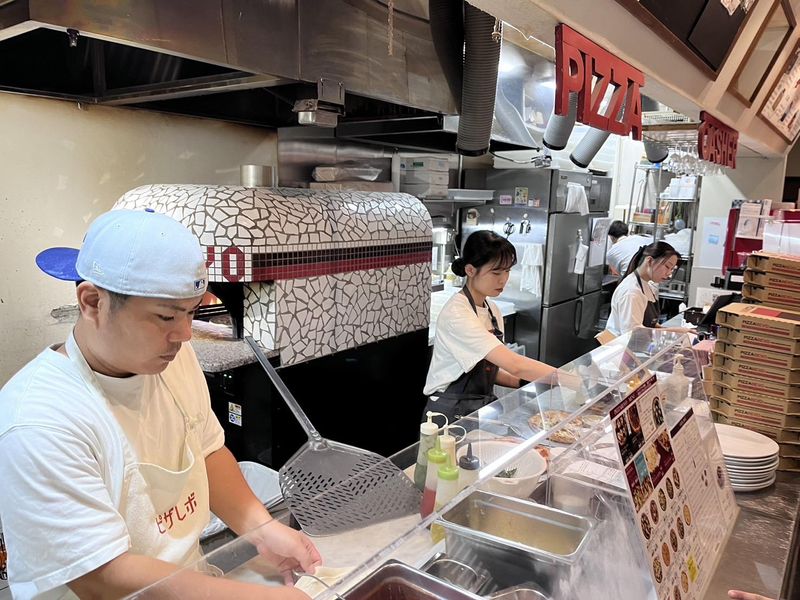 PIZZAREVO 薬院店のアルバイト・バイト求人情報-04
