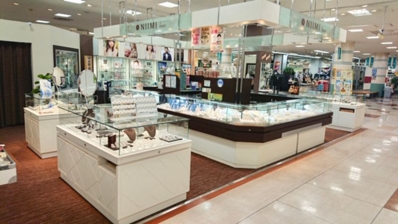 ニイミリュクス　アピタ阿久比店のアルバイト・バイト求人情報-02