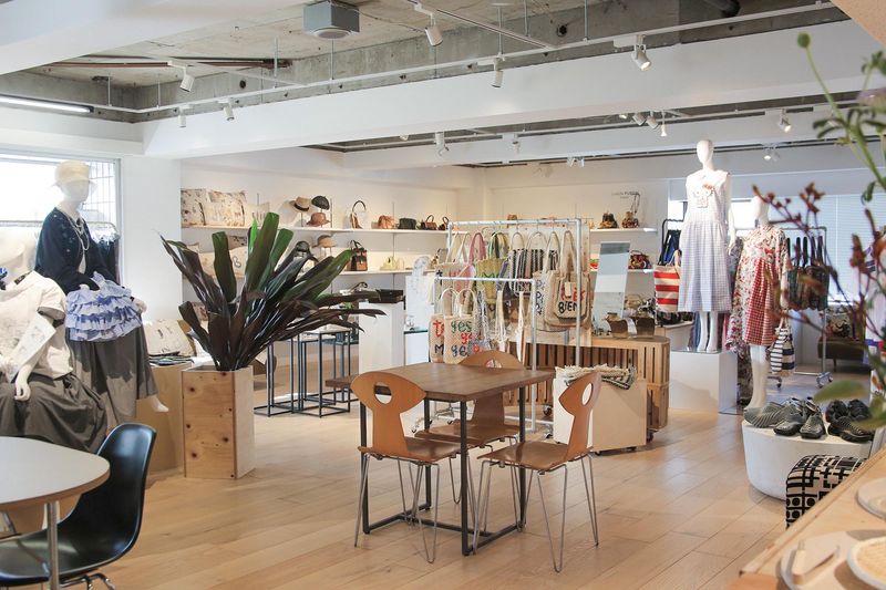 アッシュ・ペー・フランス株式会社の求人・転職情報