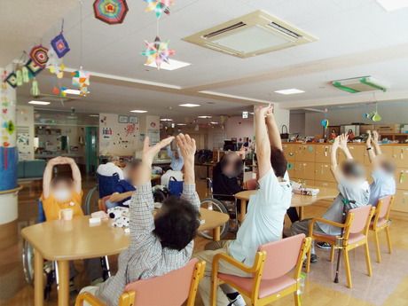 上尾中央医科グループ(AMG)　介護老人保健施設　ナーシングプラザ港北のアルバイト・バイト求人情報-03