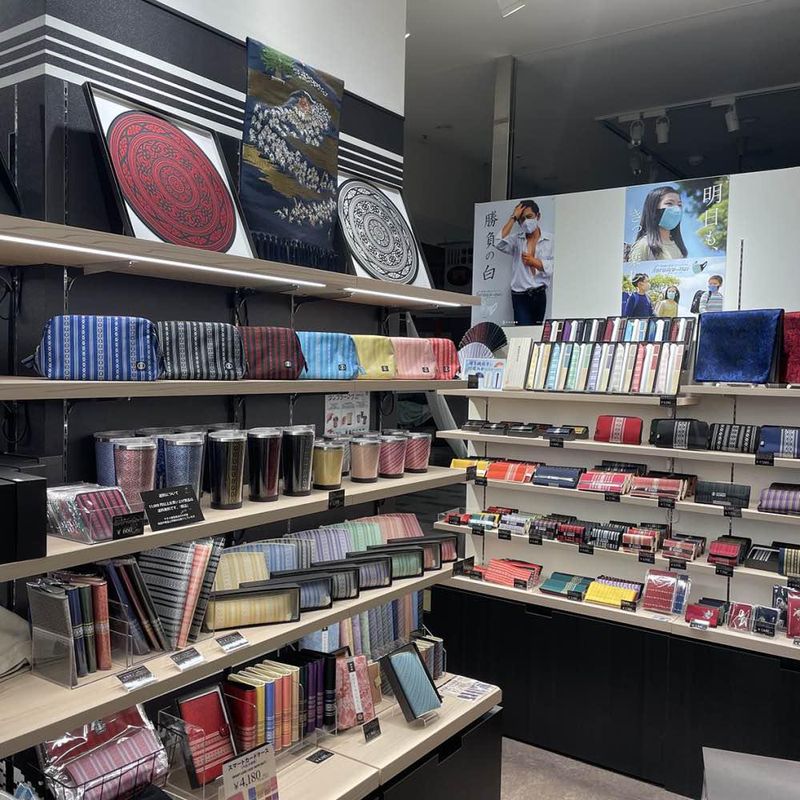 株式会社サヌイ織物　博多駅マイング店のアルバイト・バイト求人情報-02