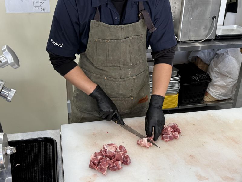 阪本精肉店　深井店のアルバイト・バイト求人情報-03