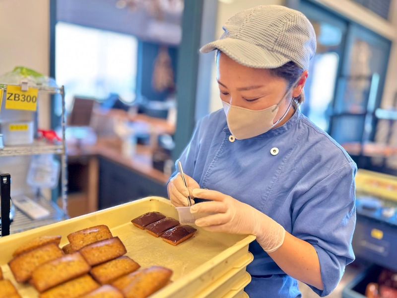 BEAR BUTTER BAKE 　鶴田店のアルバイト・バイト求人情報-02
