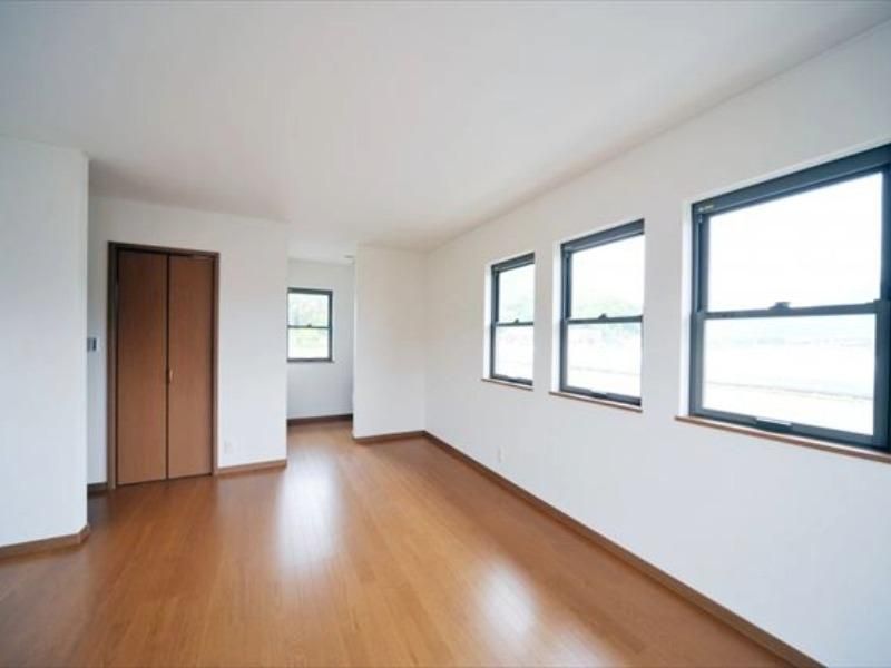 株式会社ワイ・アールホームのアルバイト・バイト求人情報-03