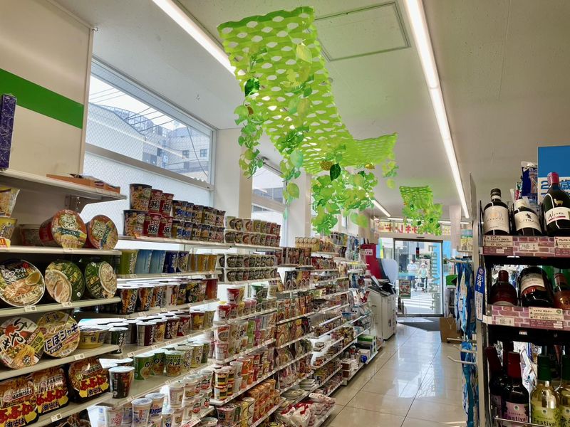 ファミリーマート　永福町駅南店のアルバイト・バイト求人情報-03
