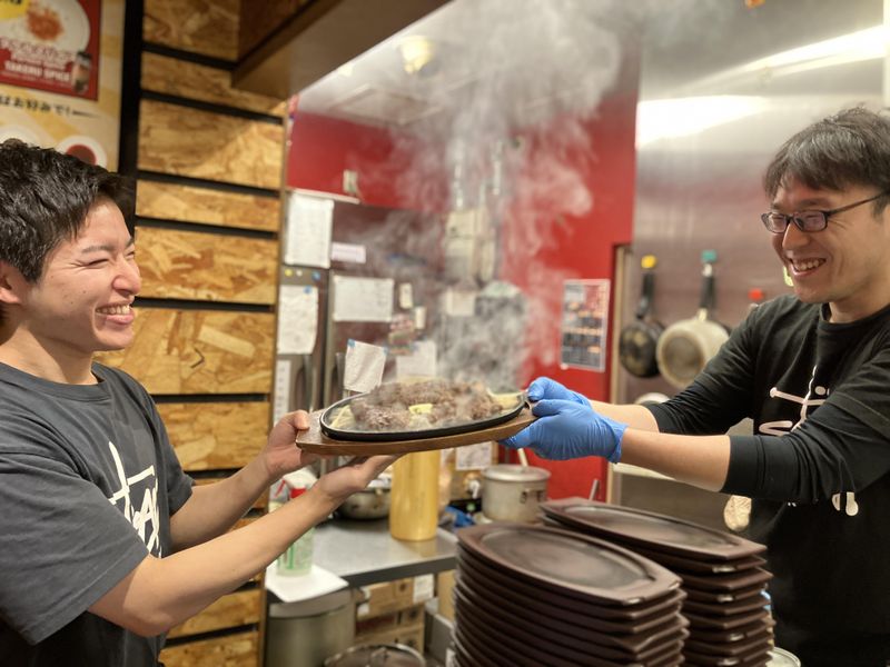 1ポンドのステーキハンバーグ タケル　西中島店のアルバイト・バイト求人情報-01