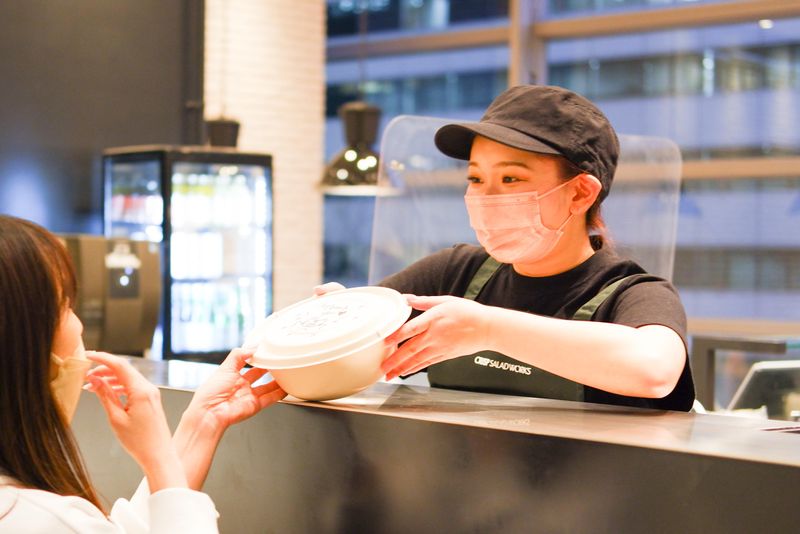 クリスプサラダワークス 虎ノ門ヒルズ ビジネスタワー店のアルバイト・バイト求人情報-04