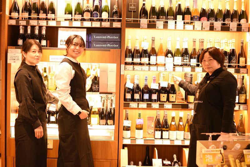 La Vinotheque(ラ・ヴィノテーク)ニュウマン高輪店のアルバイト・バイト求人情報-02