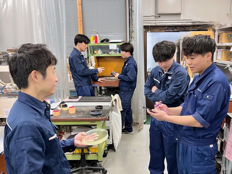 株式会社オカモトオプティクス