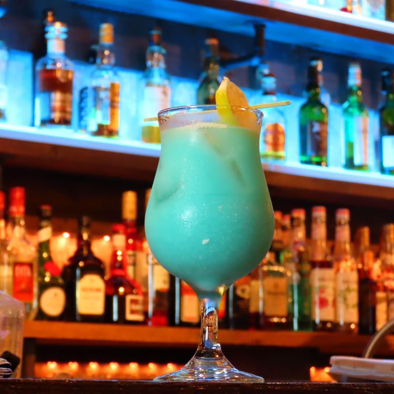 BEARFOOT BAR (JAPAN INVESTMENT VENTURE CAPITAL株式会社)のアルバイト・バイト求人情報-03
