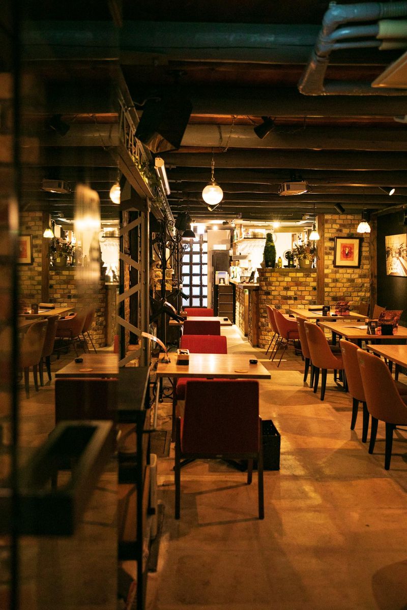 バー&ビストロ　共栄窯のアルバイト・バイト求人情報-04