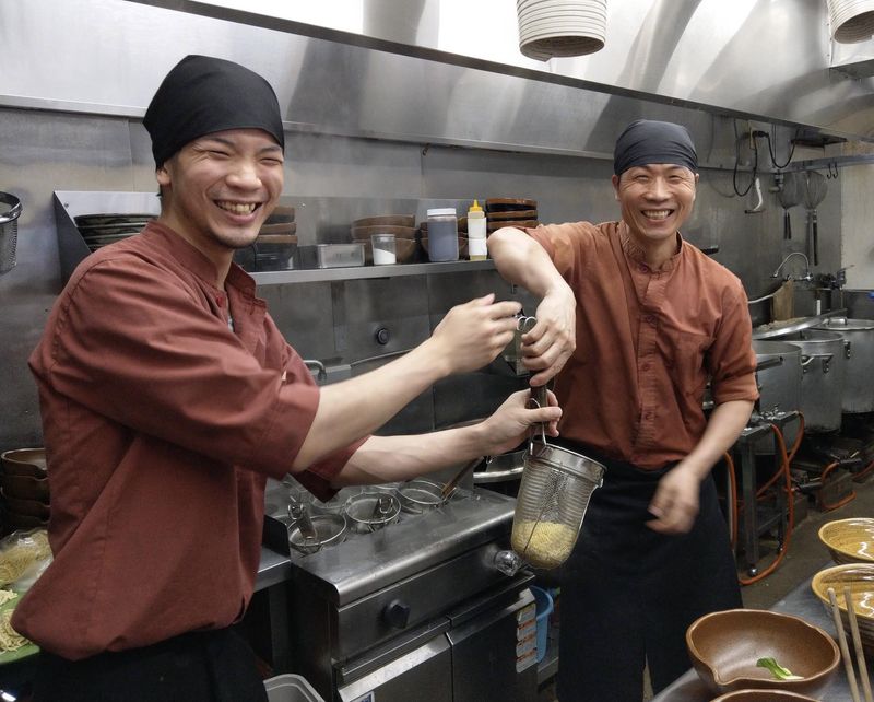 味噌蔵　麺四朗　半田店の求人2