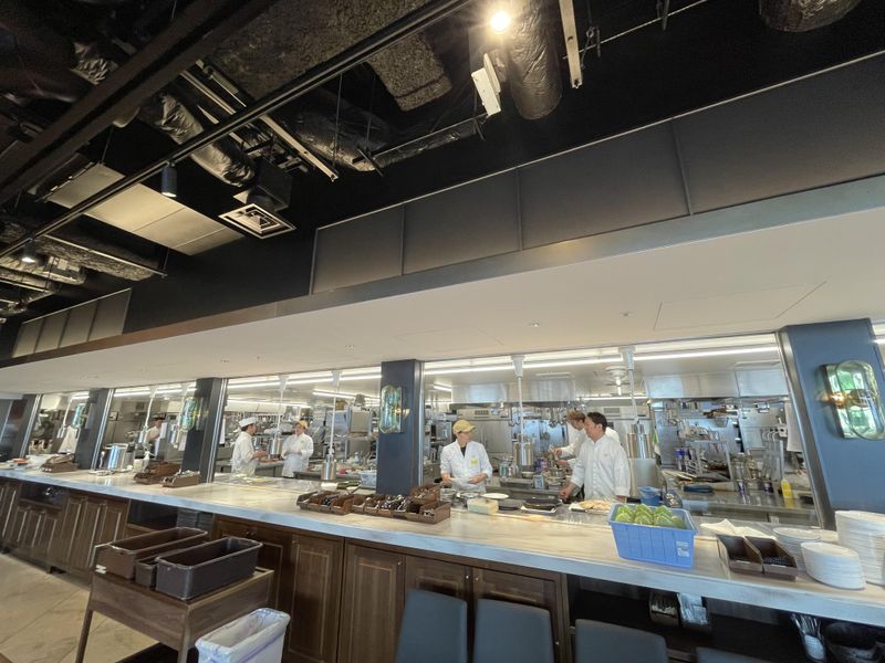 Lucy′s/ルーシーズ_株式会社ドリーム・イニシアティブのアルバイト・バイト求人情報-04