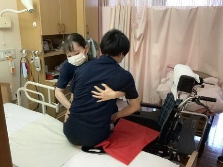 奉優会(特養)　特別養護老人ホーム弦巻の家のアルバイト・バイト求人情報-03