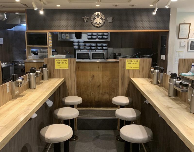 麺屋たけ井　阪急梅田店のアルバイト・バイト求人情報-04