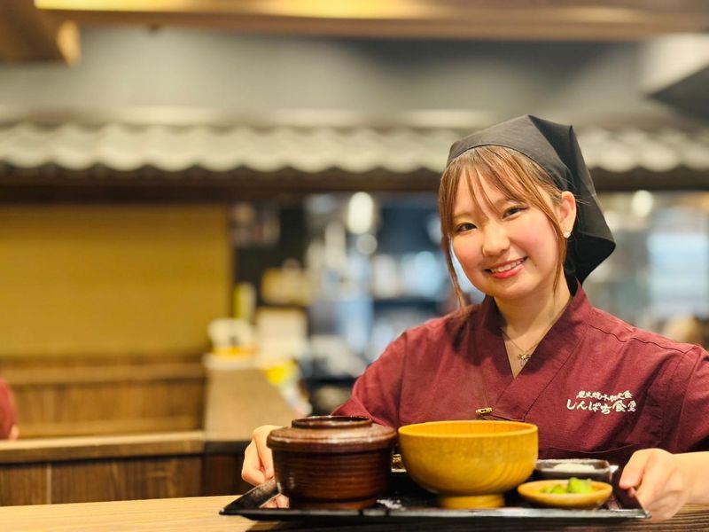 しんぱち食堂　なんば南海通り店の求人情報