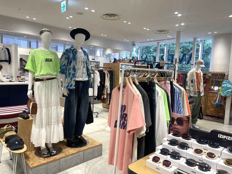 AMERICAN RAG CIE 新宿フラッグス店のアルバイト・バイト求人情報-03