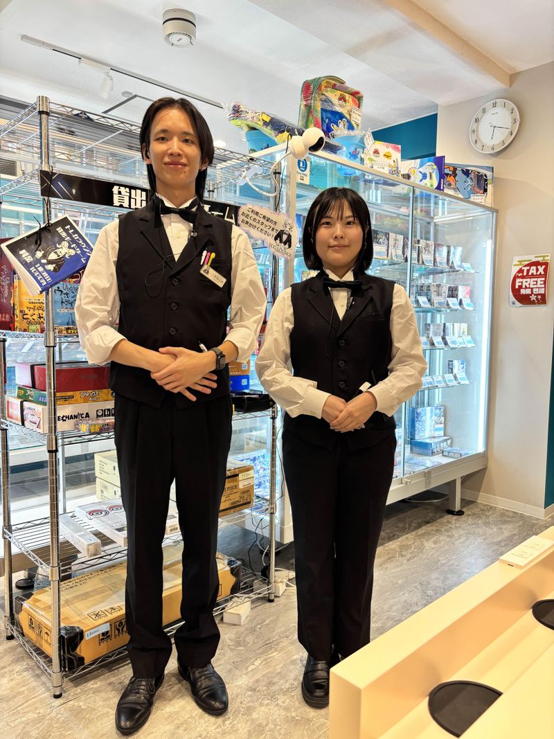 トレカラウンジのアルバイト・バイト求人情報-02