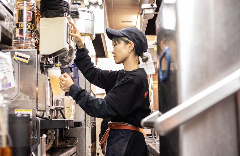 肉もつ屋 神坊(石焼レバー・認定生肉・馬刺し)/有限会社エス・ケイコーポレーションのアルバイト・バイト求人情報-02
